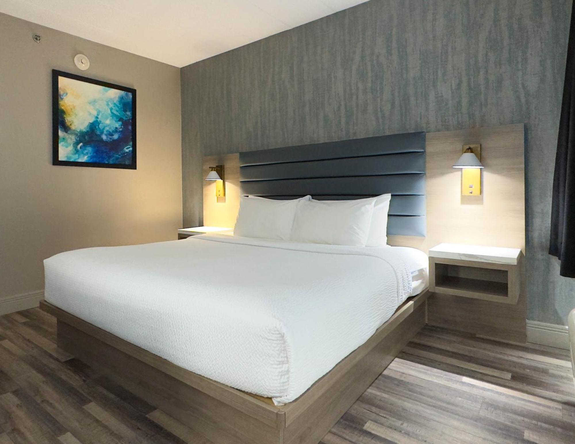 Radisson Hotel Montreal Airport Exterior photo